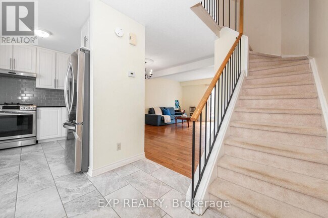 Building Photo - 26 McDermot Ct