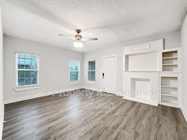 Foto del edificio - 2204 Berwick Ave