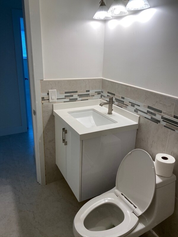 Foto del edificio - 1331 W 33rd St