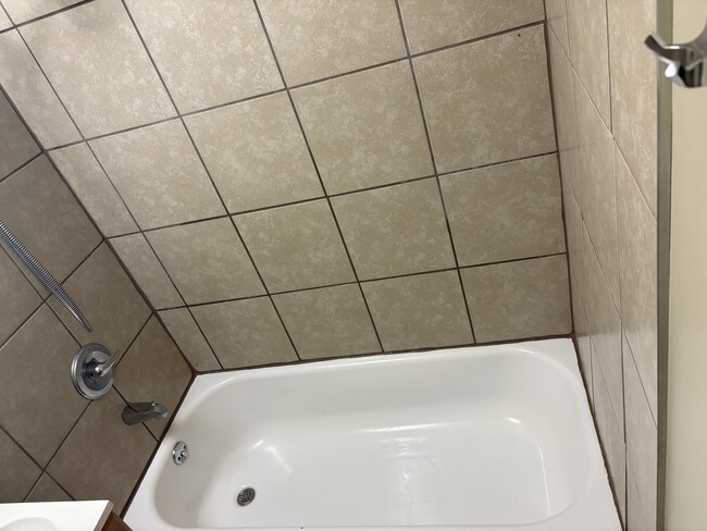 Bathroom#1 - 6313 Cheviot Cir
