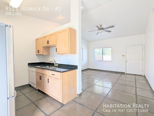 Foto del edificio - 2Bed/2Bath Hedrick Acres Home, west of the...