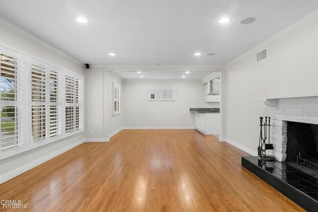 Foto del edificio - 3 br, 2 bath House - 5819 Alcove Ave