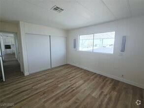 Building Photo - 220 Hopi Ln
