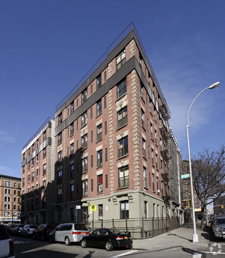 Primary Photo - 475 W 159th St