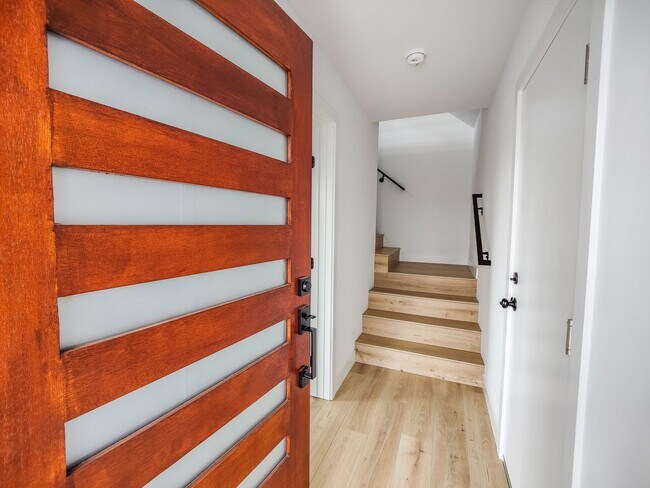 Foto del edificio - 3811 Exposition