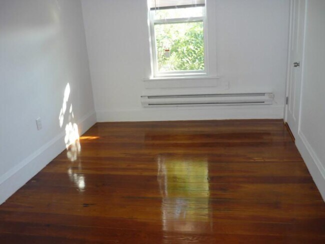 Foto del edificio - 28 Buttonwood St