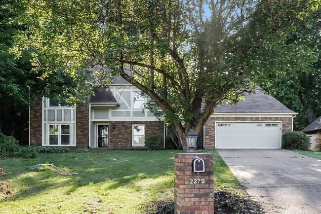 Building Photo - 2279 Hickory Path Dr