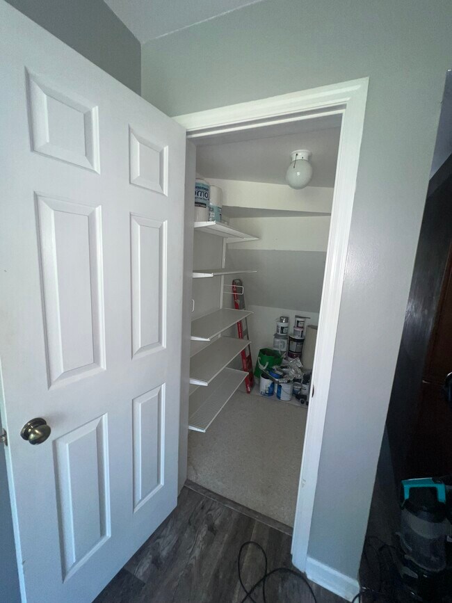 Building Photo - 9164 N Swan Cir