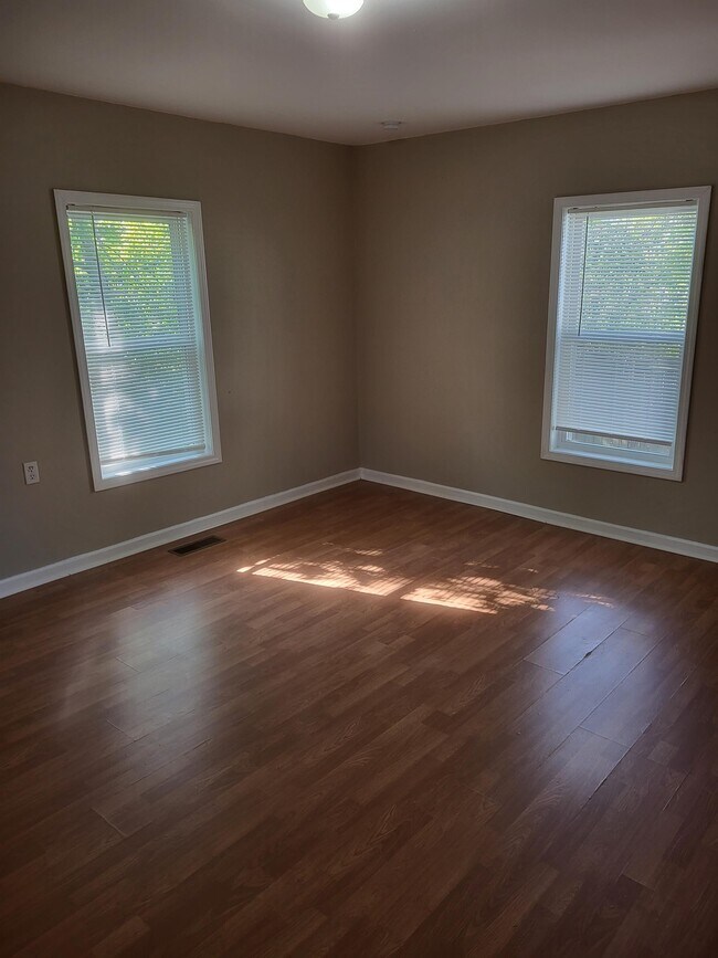 Foto del edificio - 125 E Locust St