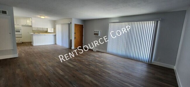 Foto del edificio - 850 N Redding Way