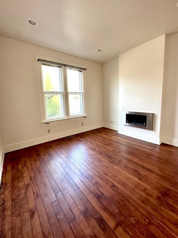 Foto del edificio - 4258 Williamson Pl