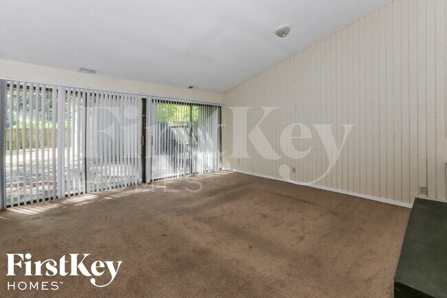 Building Photo - 5233 Edenshire Ave