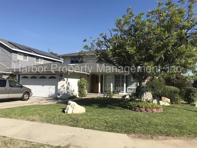 Building Photo - 2100 Barrywood Ave