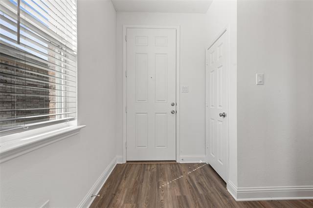 Foto del edificio - 936 Brock Dr