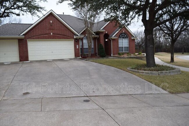 Building Photo - 2913 Heather Wood Dr