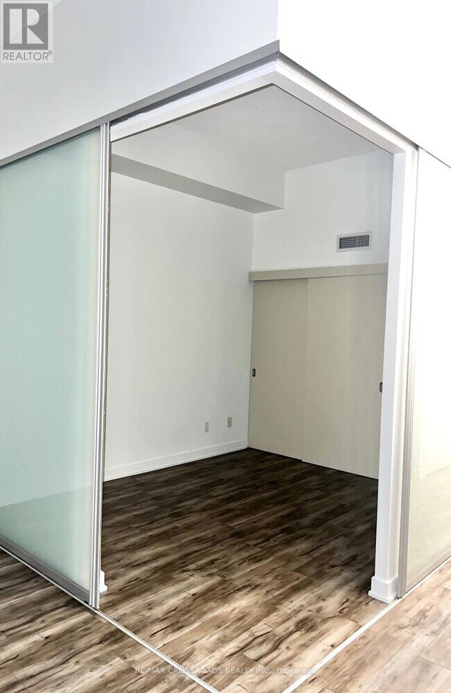 Photo du bâtiment - 126 Simcoe St