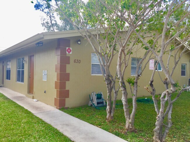 Foto del edificio - 630 NE 46th Ct