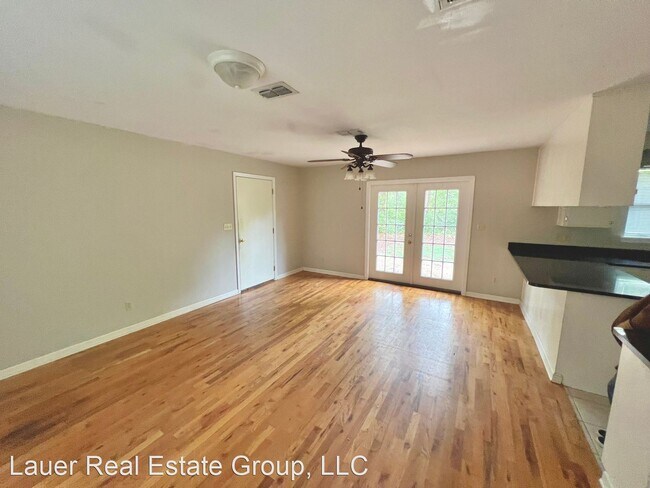 Building Photo - 3 br, 2 bath House - 3158 Corrib Dr
