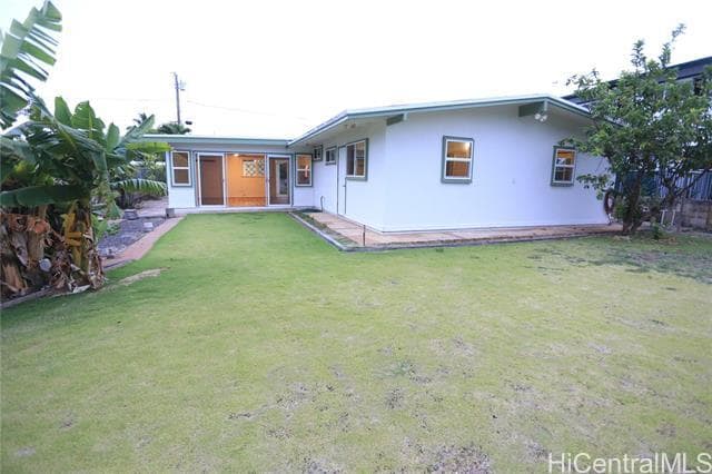 Building Photo - 991 Kahili St