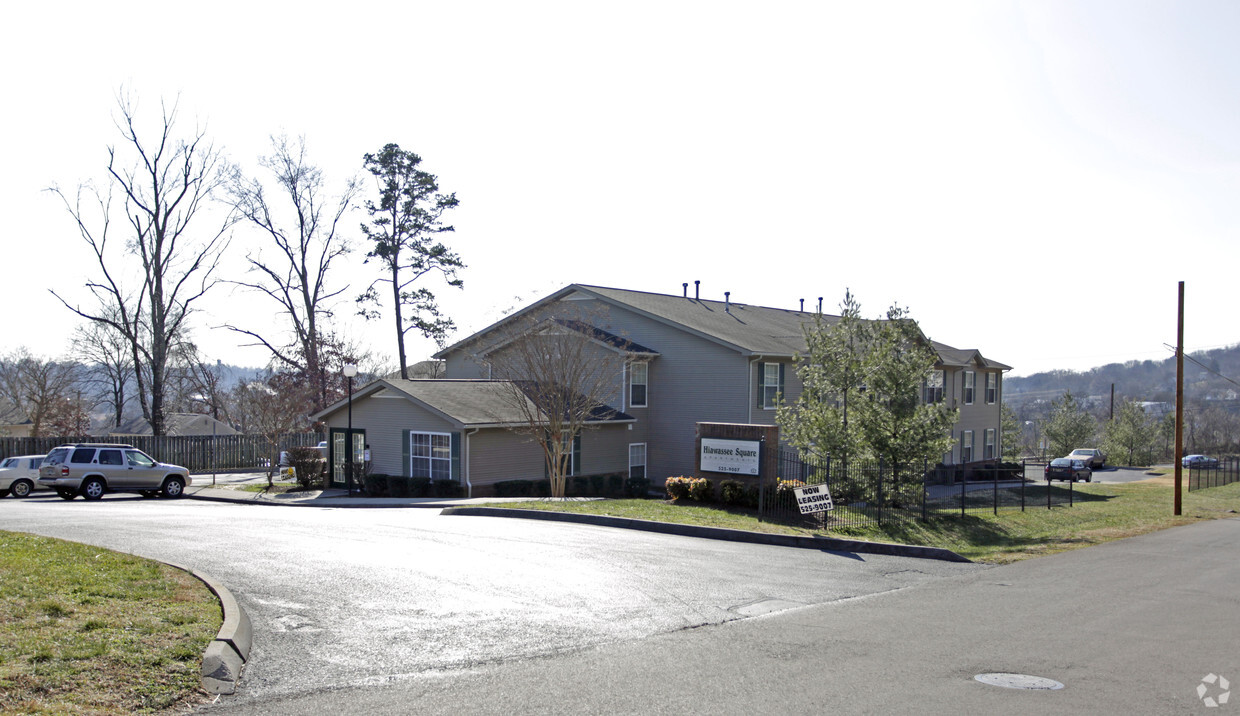 Primary Photo - Hiawassee Square Apartments