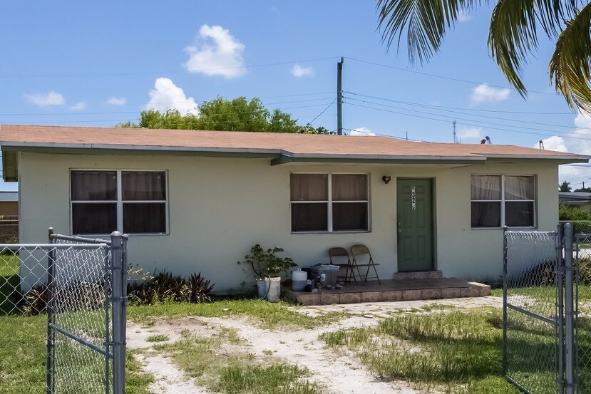 Primary Photo - 5320 SW 25th Ct