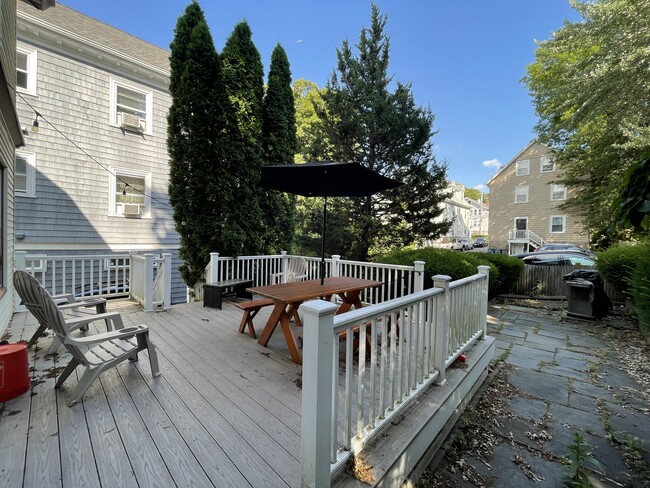 Foto del edificio - 1 Woodstock Ave