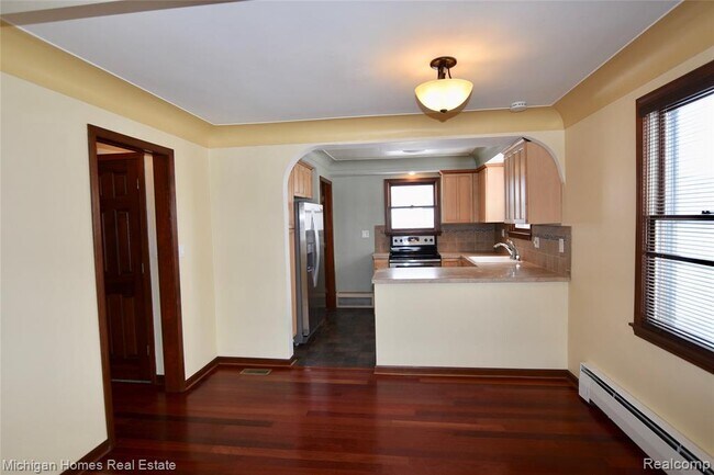 Foto del edificio - 8151 Clyde Rd