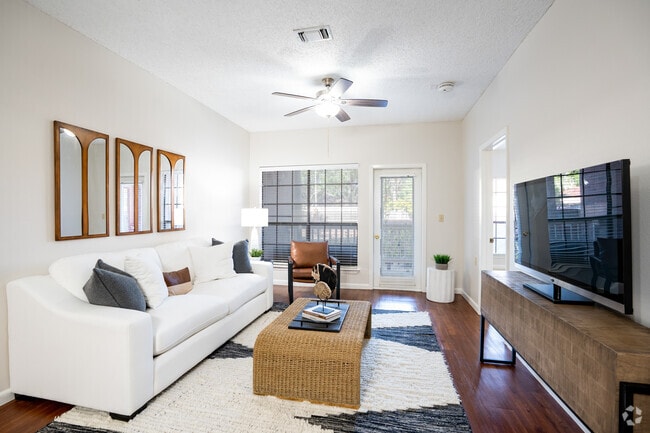4717 N 11th St, McAllen, TX 78504 - Room for Rent in McAllen, TX