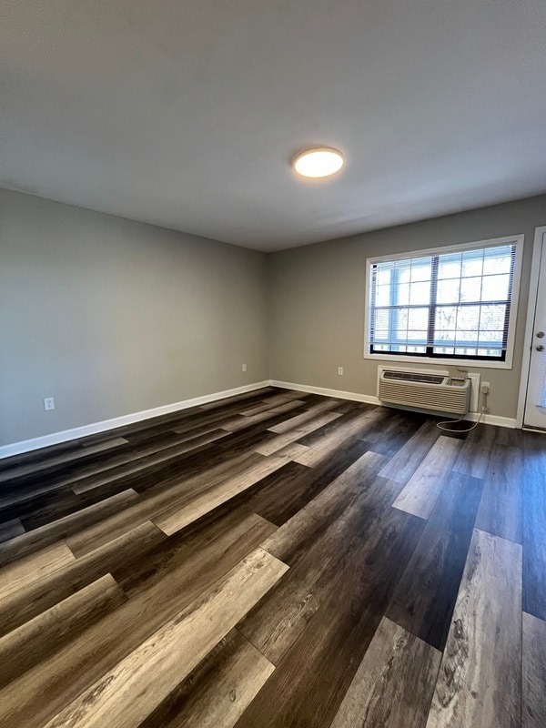 Building Photo - 581 Star Light Dr