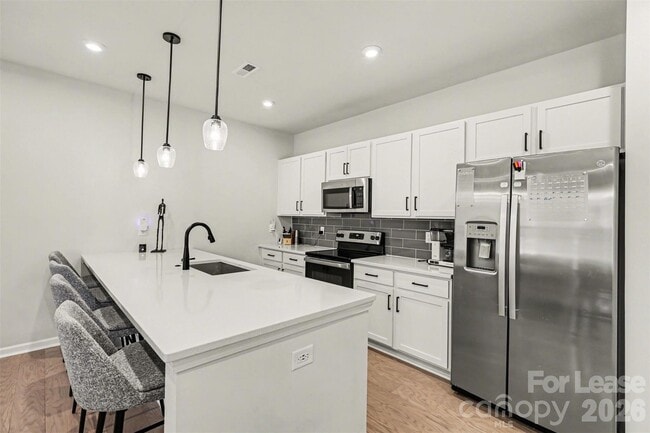 Foto del edificio - 5128 Somerset Hill Ln