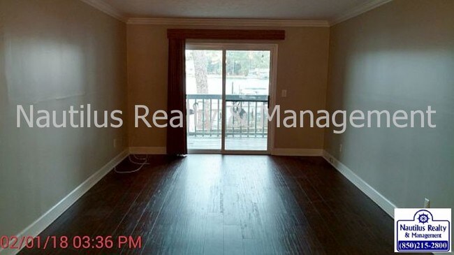 Foto del edificio - 7205 Lagoon Dr