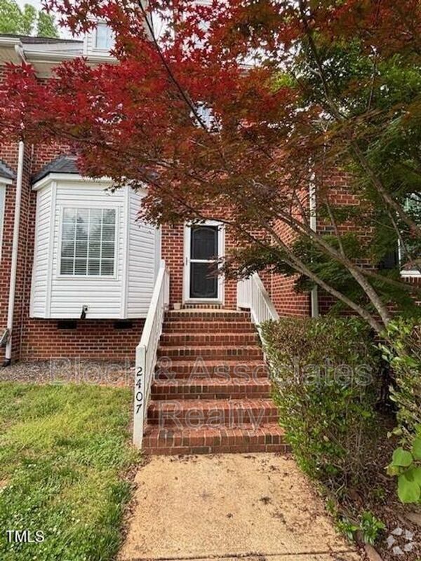 Building Photo - 2407 Trout Stream Drive