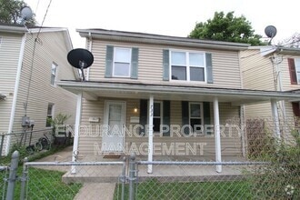 Building Photo - 733 Buckeye St