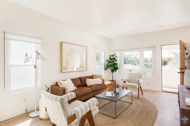 Foto del edificio - 5847 1/2 Ernest Ave-