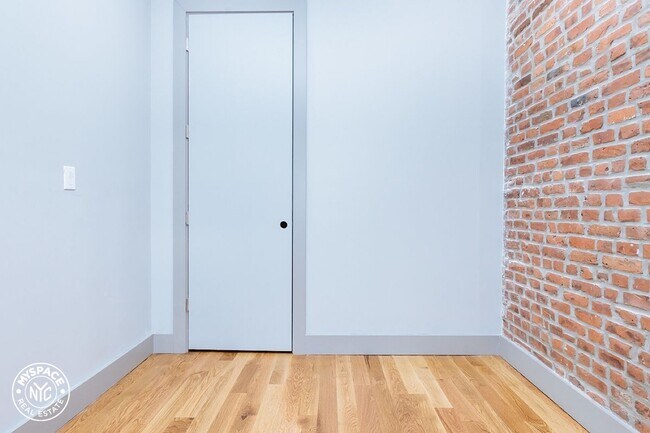 Foto del edificio - 461 Saratoga Ave