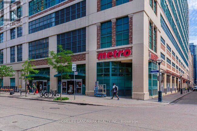 Building Photo - 155 Dalhousie St