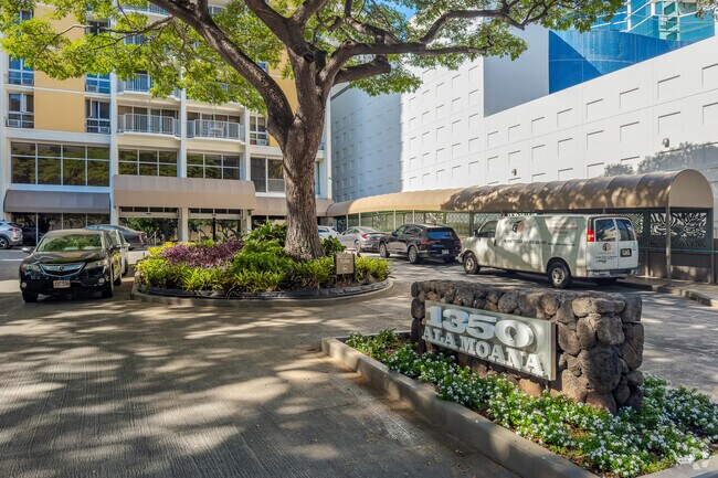 Foto del edificio - 1350 Ala Moana