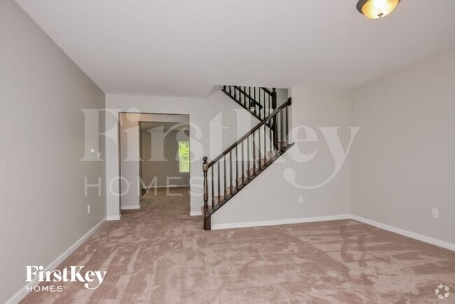 Building Photo - 121 Brookview Way Dr