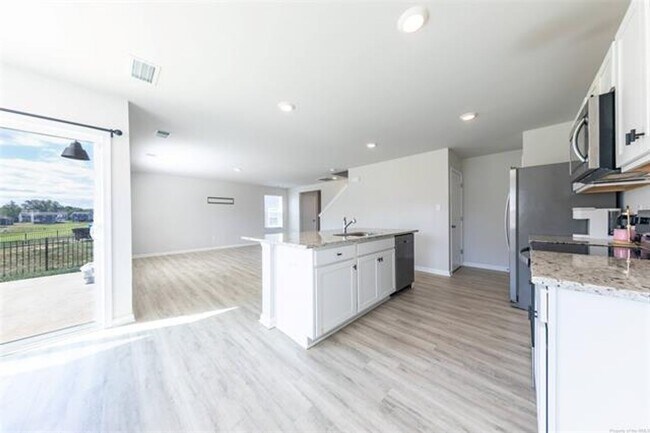 Foto del edificio - Like New Detached Home in New Kent