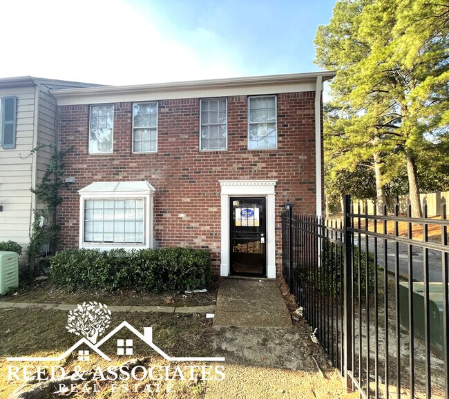 Building Photo - JUST REDUCED ~ LABOR DAY MOVE IN SPECIAL