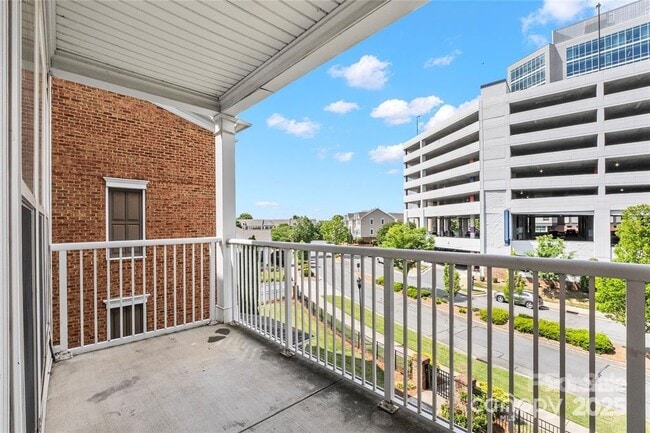 Building Photo - 14853 Santa Lucia Dr