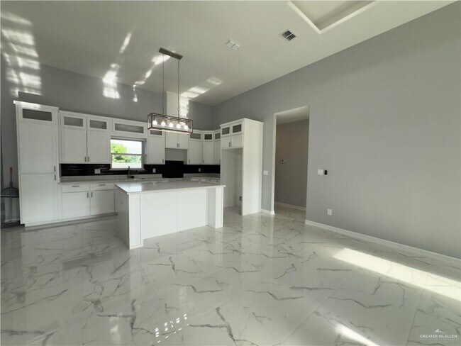 Building Photo - 1514 N Holland Ave