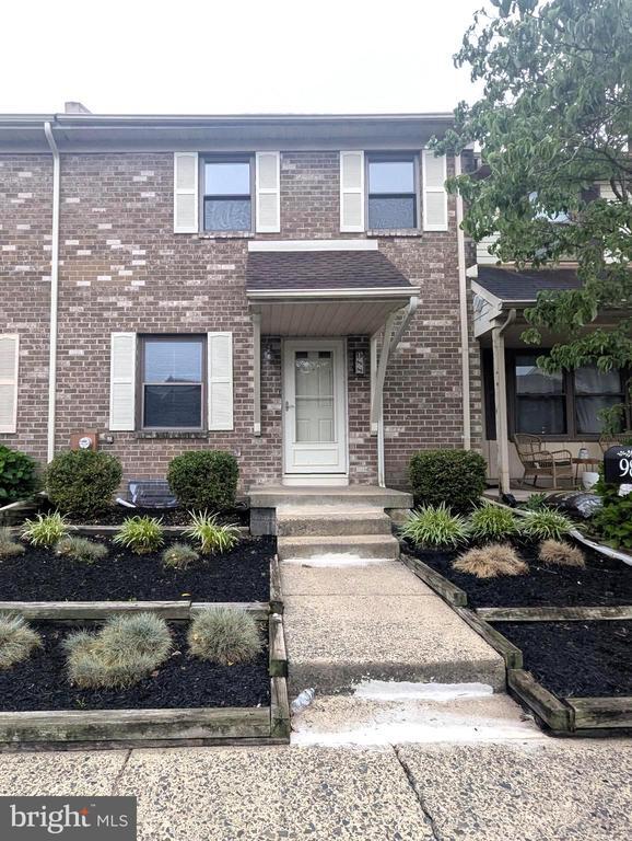 Foto del edificio - 988 Beechwood Pl