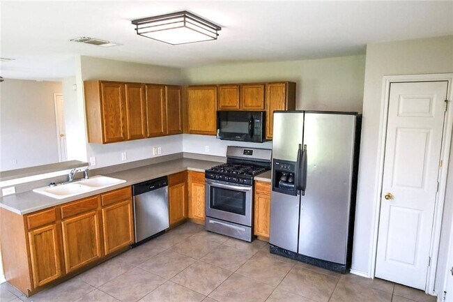 Foto del edificio - 149 Mood Lake Dr