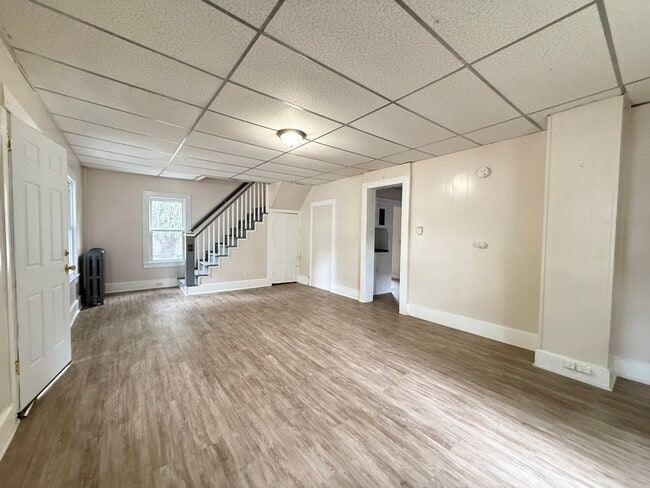 Foto del edificio - Spacious Detached 3 Bedroom Home FOR RENT ...