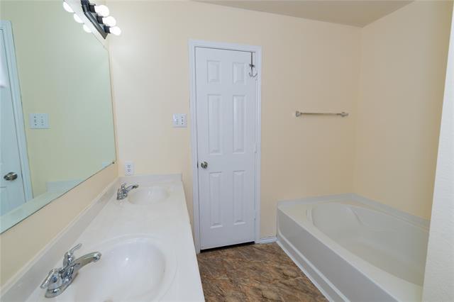 Foto del edificio - 1717 Shawnee Trail