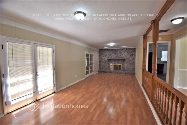Building Photo - 207 Rennes Ct