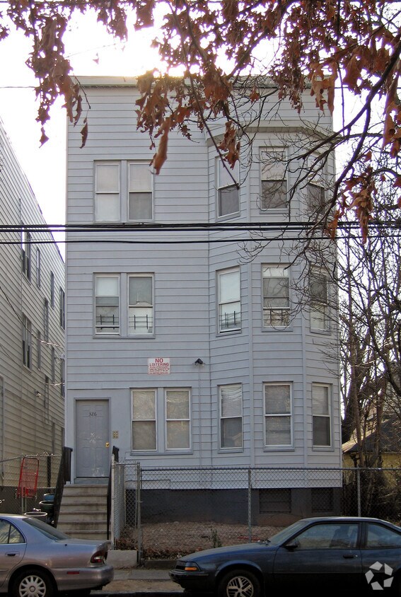 326 12th Ave, Paterson, NJ 07514 326 12th Ave Paterson, NJ