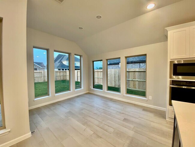 Foto del edificio - 9411 Trestle Creek Ct