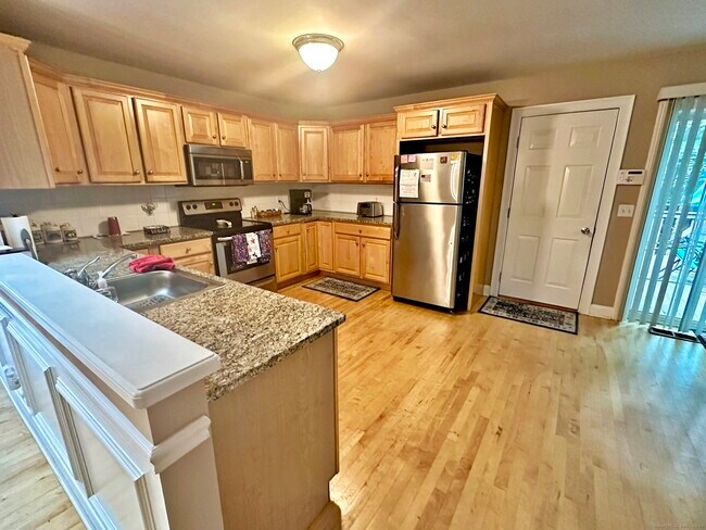 Building Photo - 488 Wolf Run
